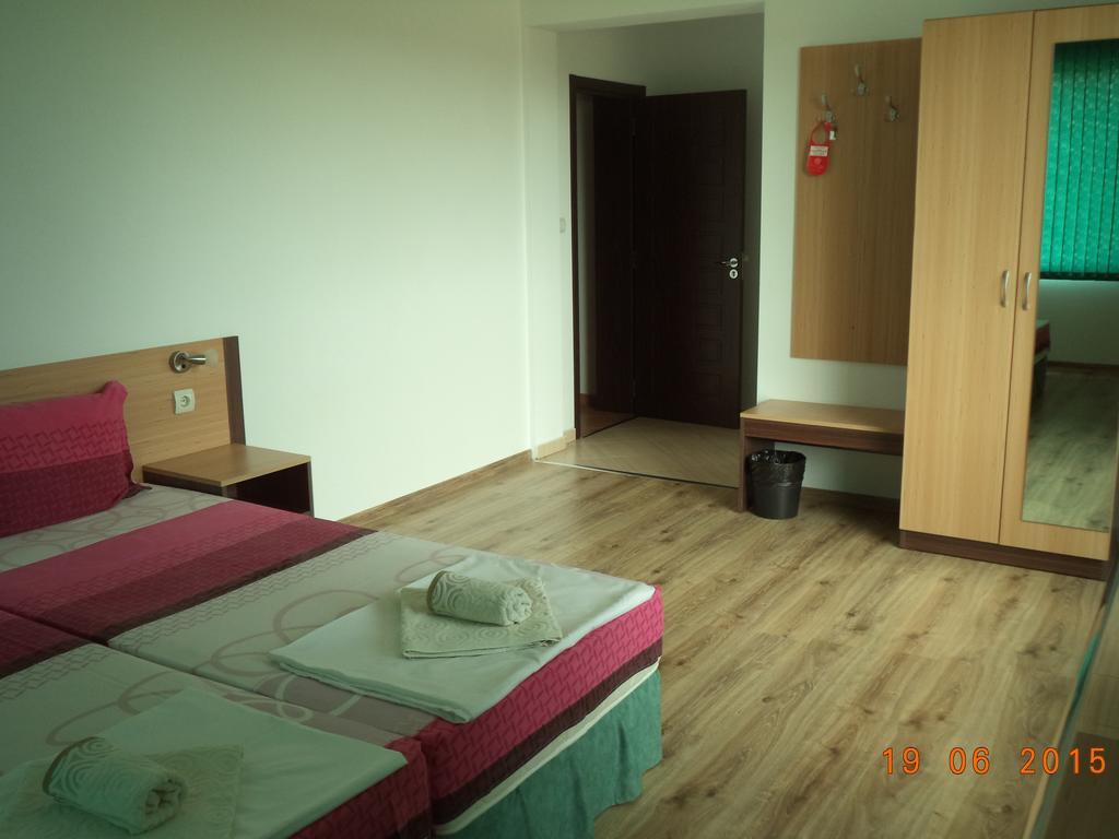 Sveti Georgi Guest House Sozopol Habitación foto
