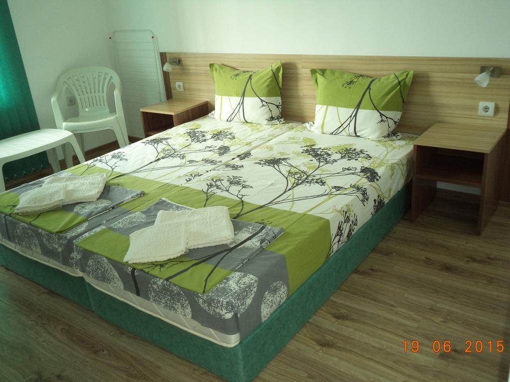 Sveti Georgi Guest House Sozopol Habitación foto