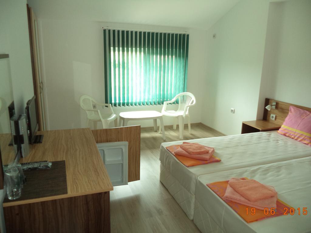 Sveti Georgi Guest House Sozopol Habitación foto